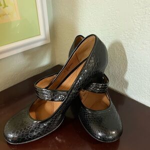 Sofft Black Textured Mary Jane 👠 Size 8.5